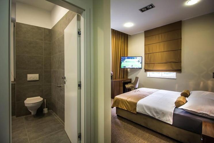 Central Luxury Rooms Omiš Eksteriør billede